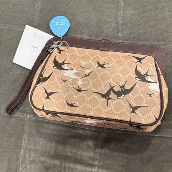 Petunia Pickle Bottom Cross Town Clutch - Picture 5 of 7